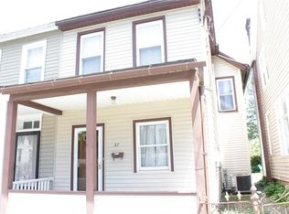 37 4th St, Slatington, PA 18080