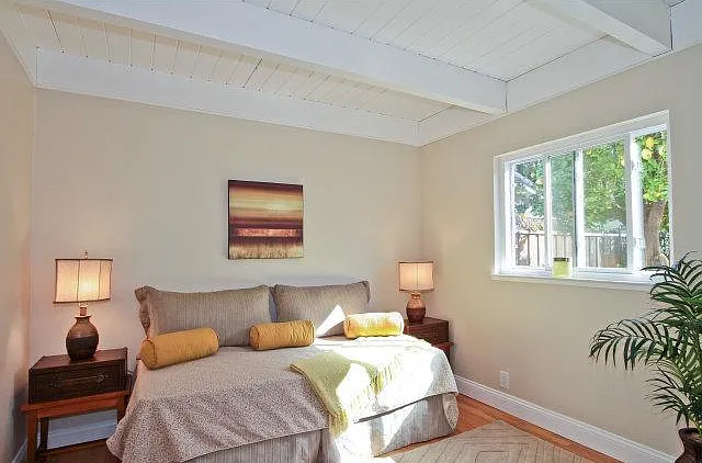 607 Bancroft St — Photo 10