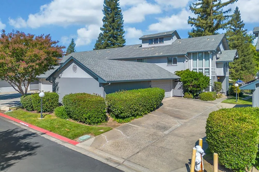 8039 Briar Ridge Ln photo 1