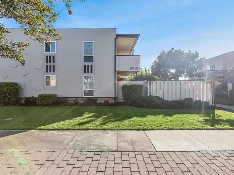 10160-10162 Park Cir E — Photo 35