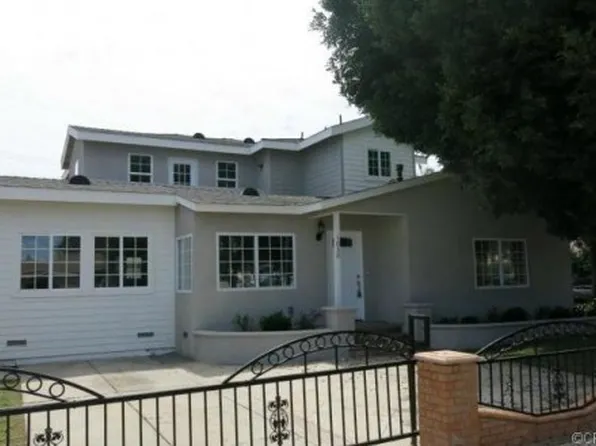 1030 W Brook St, Santa Ana, CA 92703