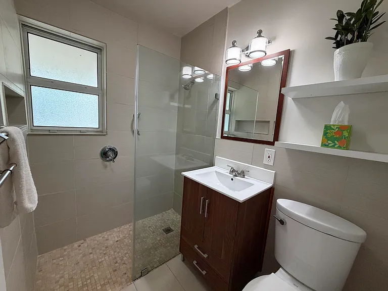 609 SW 6th Ave — Photo 9