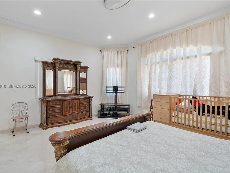 3765 Prairie Ave — Photo 41