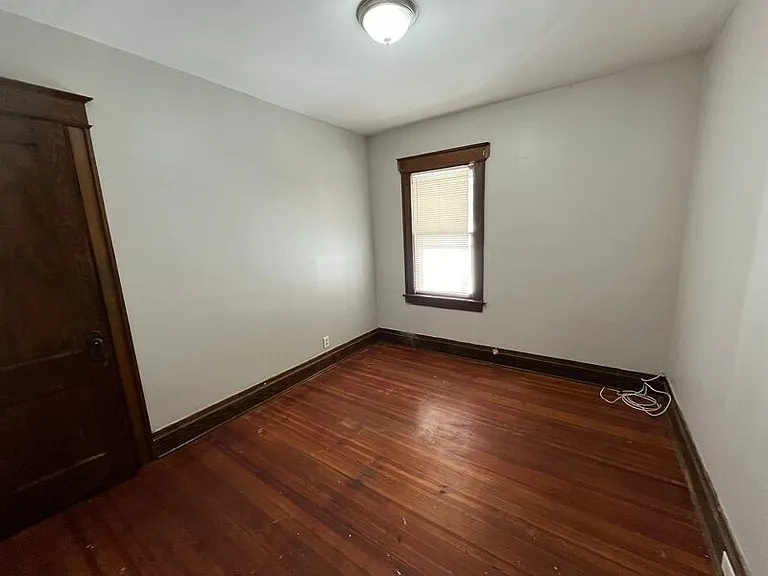 246-248 Weyl St #246 WEYL ST UP — Photo 6