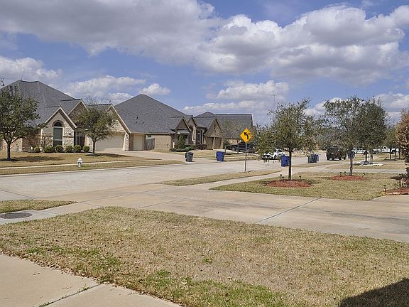 Front Step neighborhood view