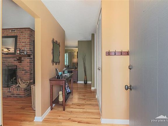 3rd image of 53 Brockway Dr