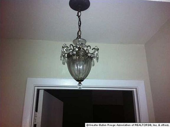 5th image of 7817 Park St
