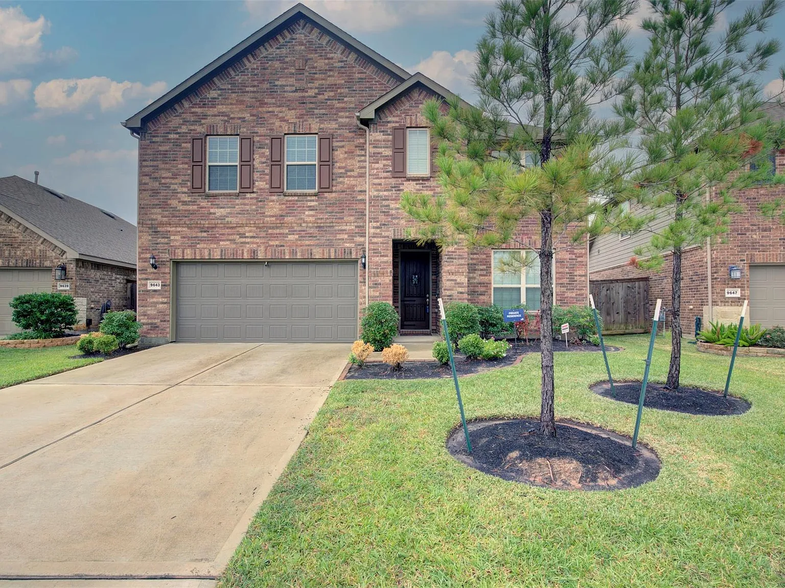 4 bed, 3.5 bath, 3270 sqft, $3,295 — Photo 4