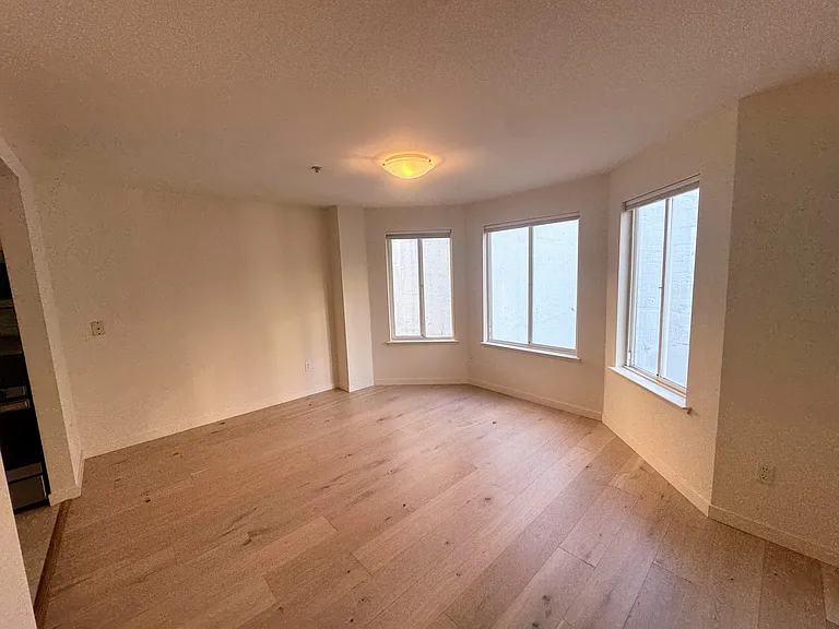 1625 Pacific Ave #304 — Photo 9