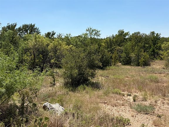 4th image of 28 County Road 417