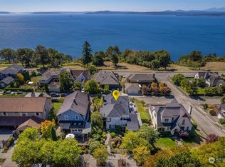 2453 43rd Ave W, Seattle, WA