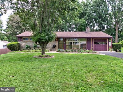 12 Greenbriar Ln, Newtown Square, PA, 19073