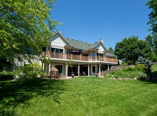 N61W29339 Rybeck Rd, Hartland, WI 53029