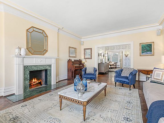 2nd image of 850 Park Ave APT 10A