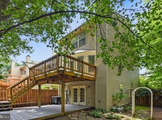 9364 McCarthy Woods Ct, Burke, VA 22015