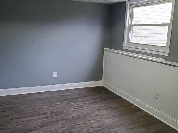 5th image of 8758 Hubbard Dr S