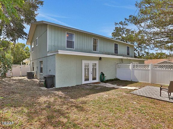 3rd image of 54 Woodlands Blvd