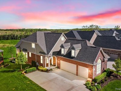 8350 Stoney Creek Dr, South Lyon, MI, 48178