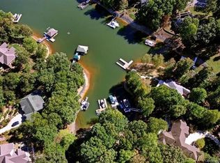 160 Pinnacle Shores Dr, Mooresville, NC 28117