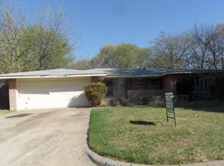 2021 Monaco Dr, Arlington, TX 76010