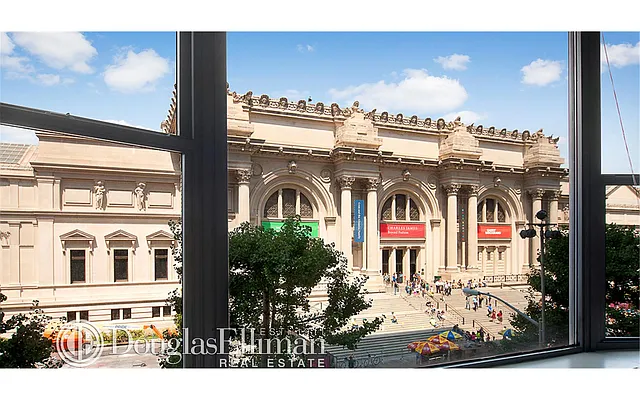 Sold by Douglas Elliman | media 18