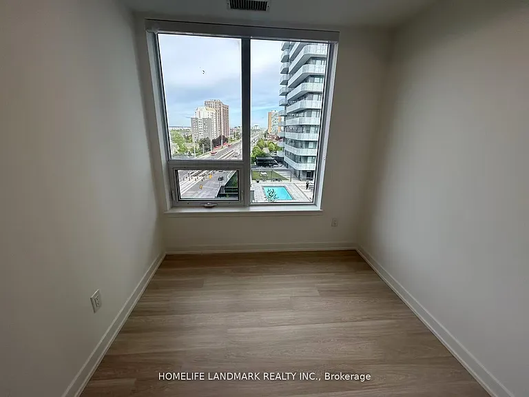 5105 Hurontario St #708 — Photo 6