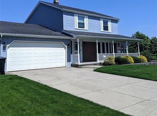 45 Deerpath Dr, Lancaster, NY 14086