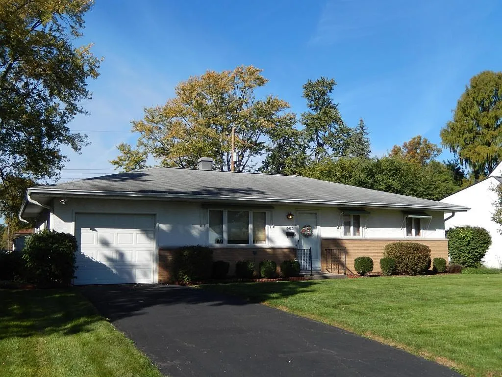 5473 Redwood Rd photo 1