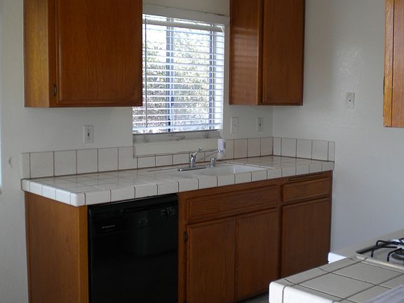 5th image of 1104 W 164th St APT 4