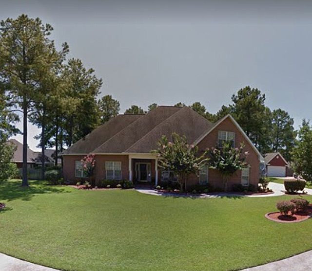 1st image of 111 Knob Hill Dr