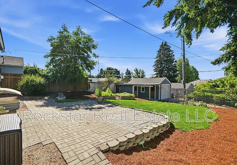 3027 W Cleveland Ave — Photo 21