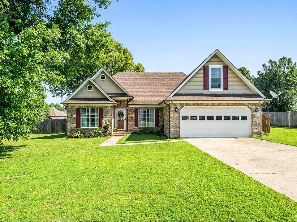 1st image of 35 Wisteria Ln