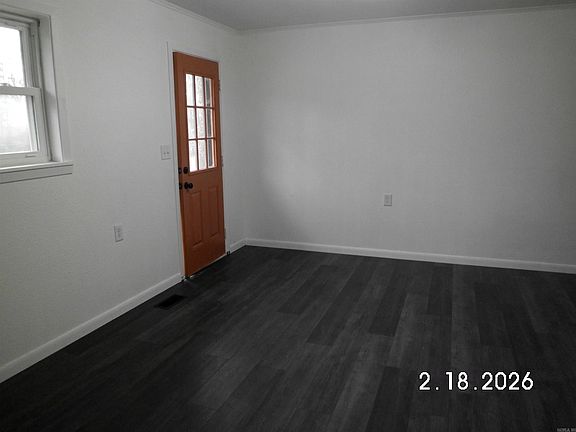 5th image of 624 Bettis Mountain Rd