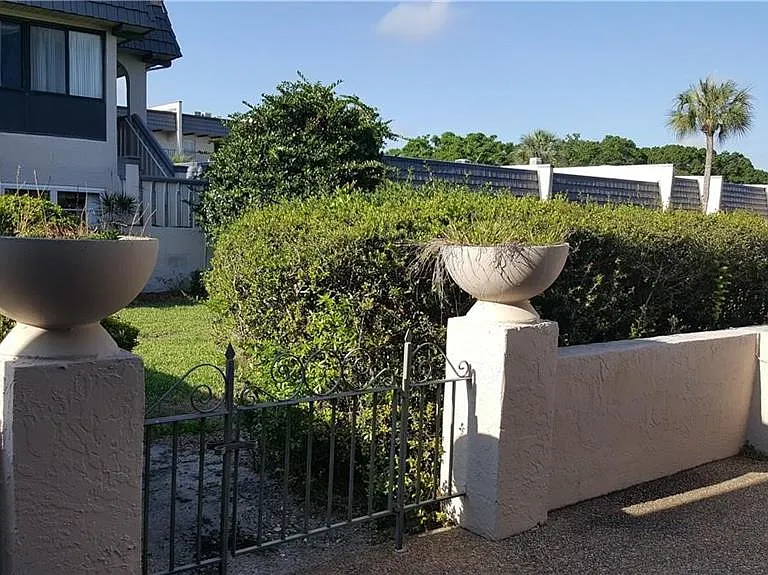 2103 Cordova Grn #2103 — Photo 17