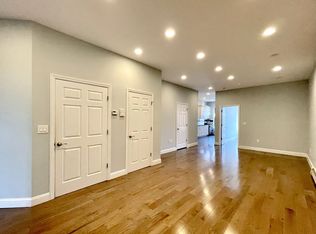 6070 Palmetto St #2, Ridgewood, NY 11385