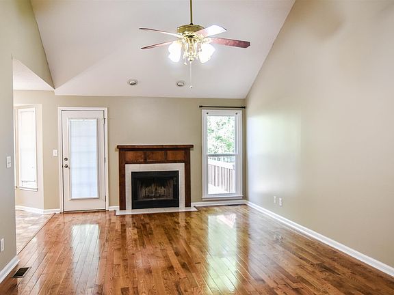 3rd image of 3852 Marla Cir