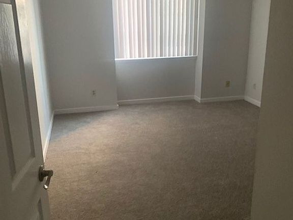 4th image of 1247 Stoner Ave #109
