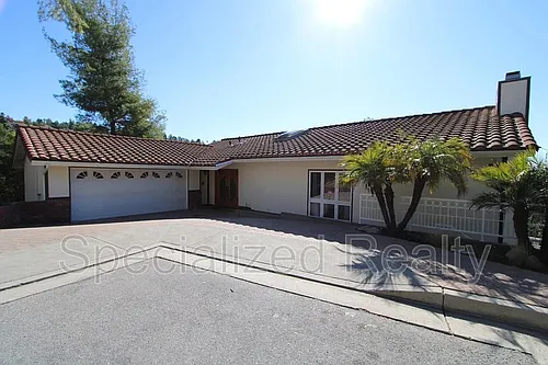 3694 Berwick Dr Photo 1