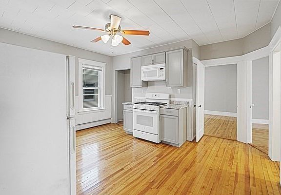 4th image of 10 Ellsworth St