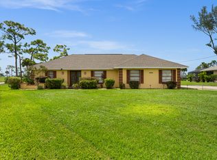 1818 SW 11th Ave, Cape Coral, FL 33991