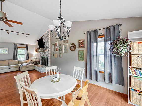 4th image of 103 Cambridge Dr