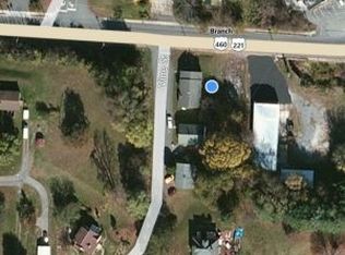 517 Blue Ridge Ave, Bedford, VA 24523