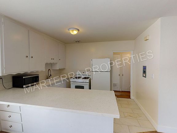 4th image of 625 Shalimar Dr APT 2