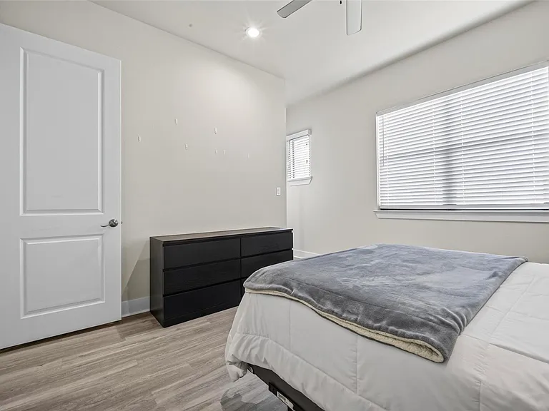 4104 Marina St — Photo 28