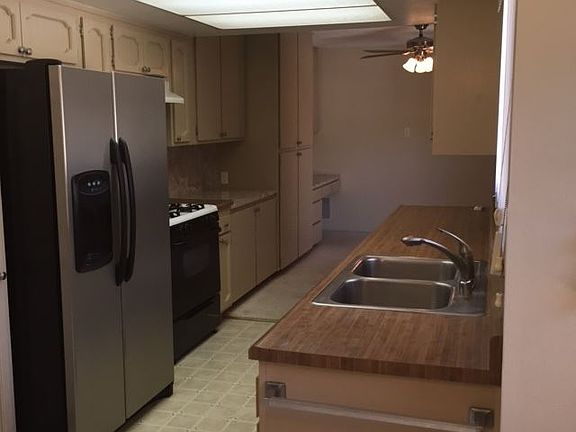 2nd image of 117 Regal Dr