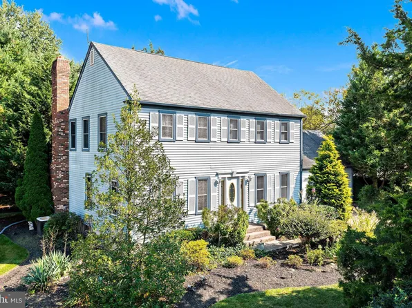 411 Laurel Ridge Rd, Hainesport, NJ 08036