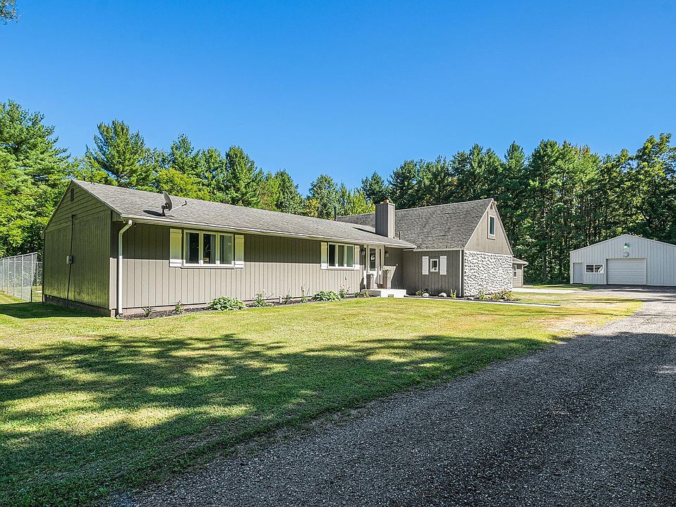 18244 Roosevelt Rd, South Bend, IN 46614 MLS 202333505 Zillow