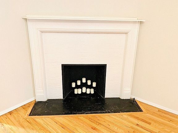 4th image of 162 W 75th St APT 2R