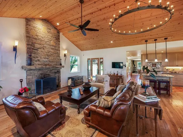 655 W Grant Street, Healdsburg, CA 95448