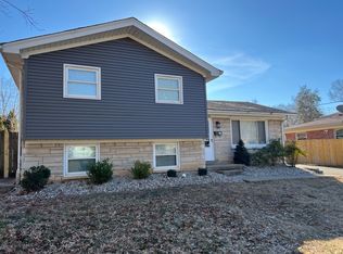 3810 Hillcreek Rd, Louisville, KY